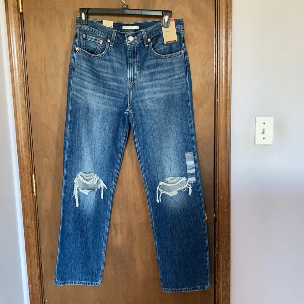 Levi’s low pro straight leg jean cotton midrise distressed denim 30